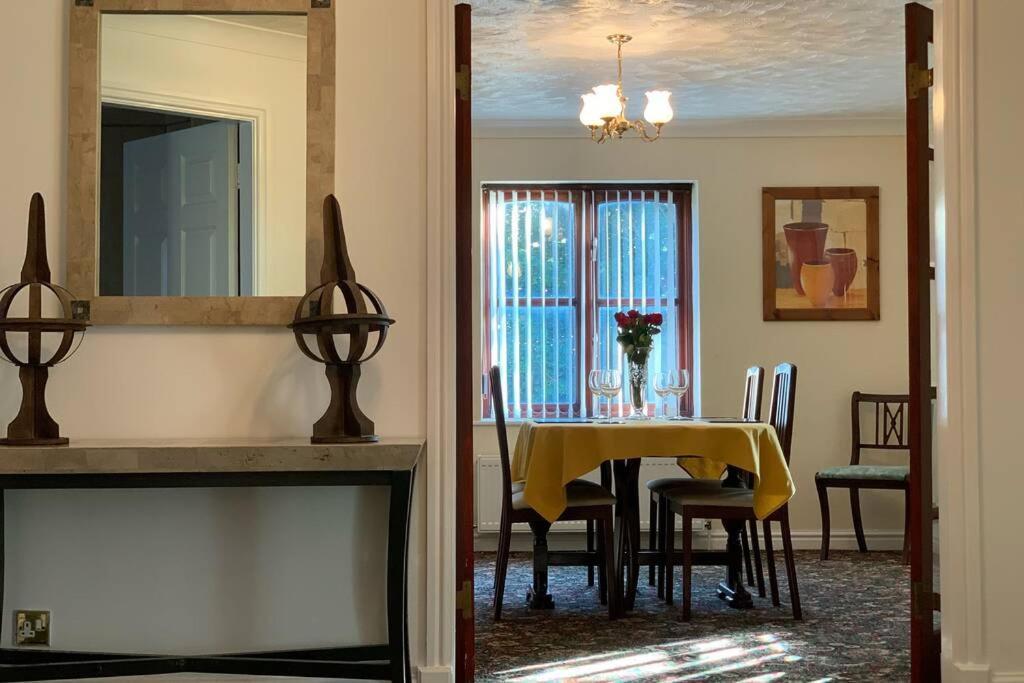 A Charming, Spacious 2 Bedroom Apartment In Lytham Lytham St Annes Luaran gambar